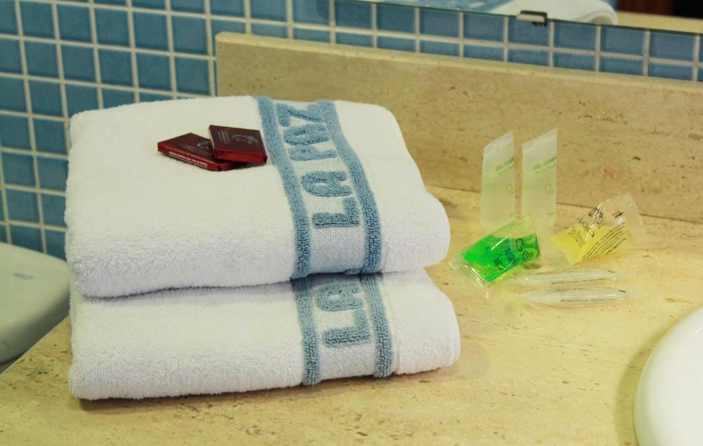 Hotel La Paz ウベダ エクステリア 写真