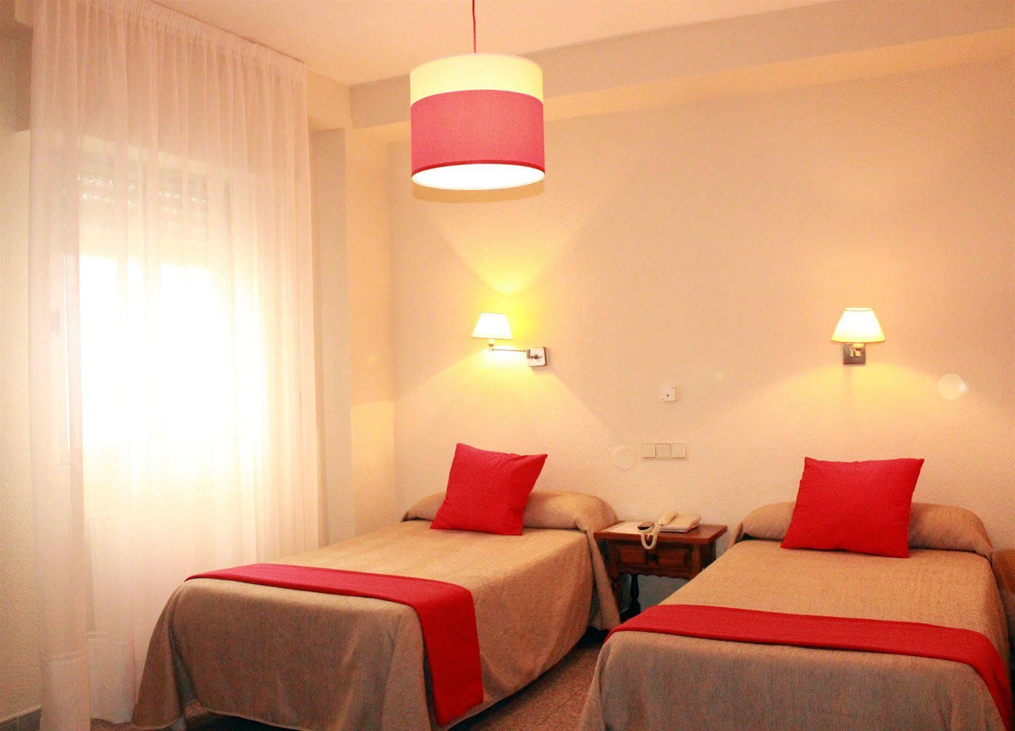 Hotel La Paz ウベダ エクステリア 写真