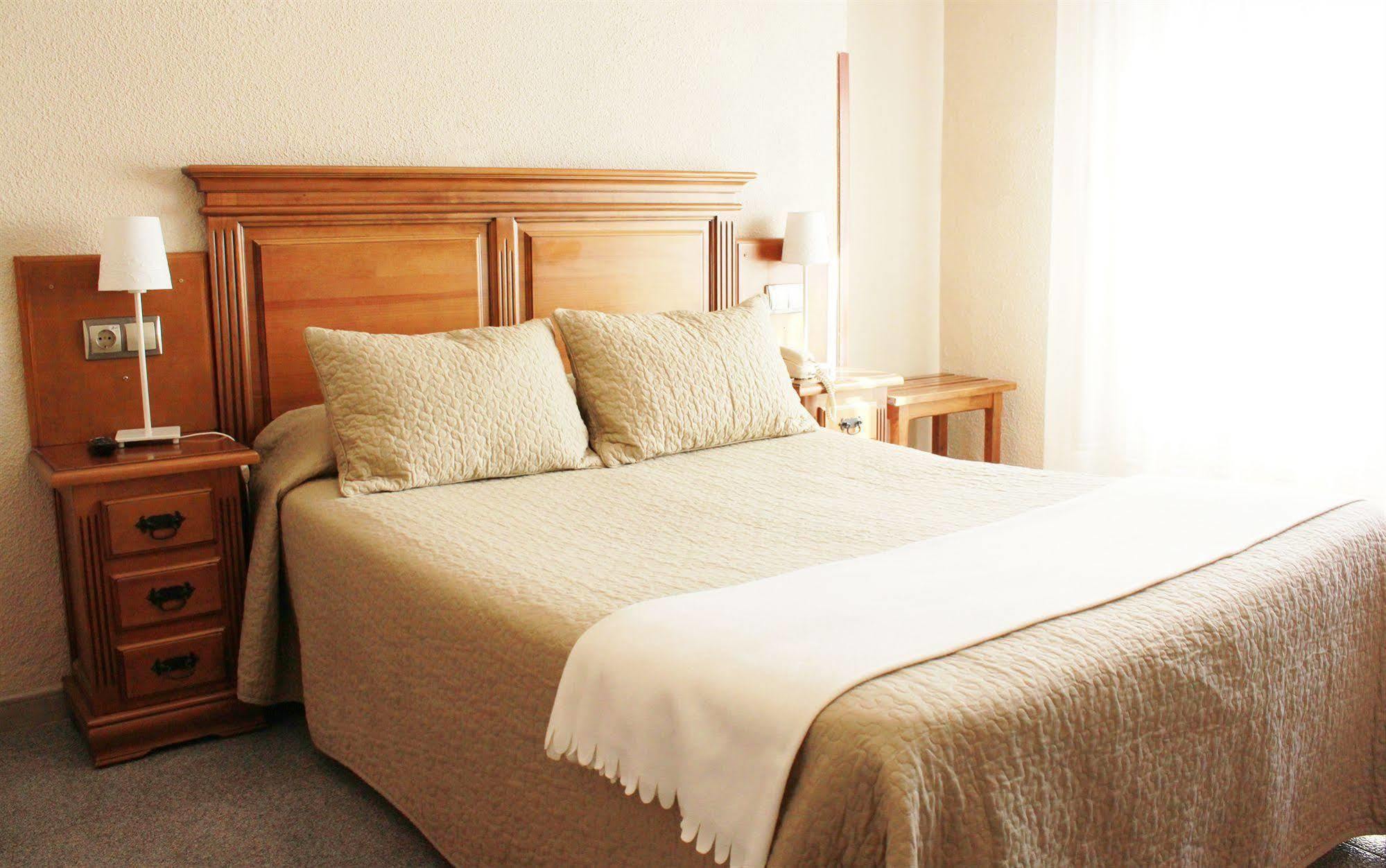 Hotel La Paz ウベダ エクステリア 写真